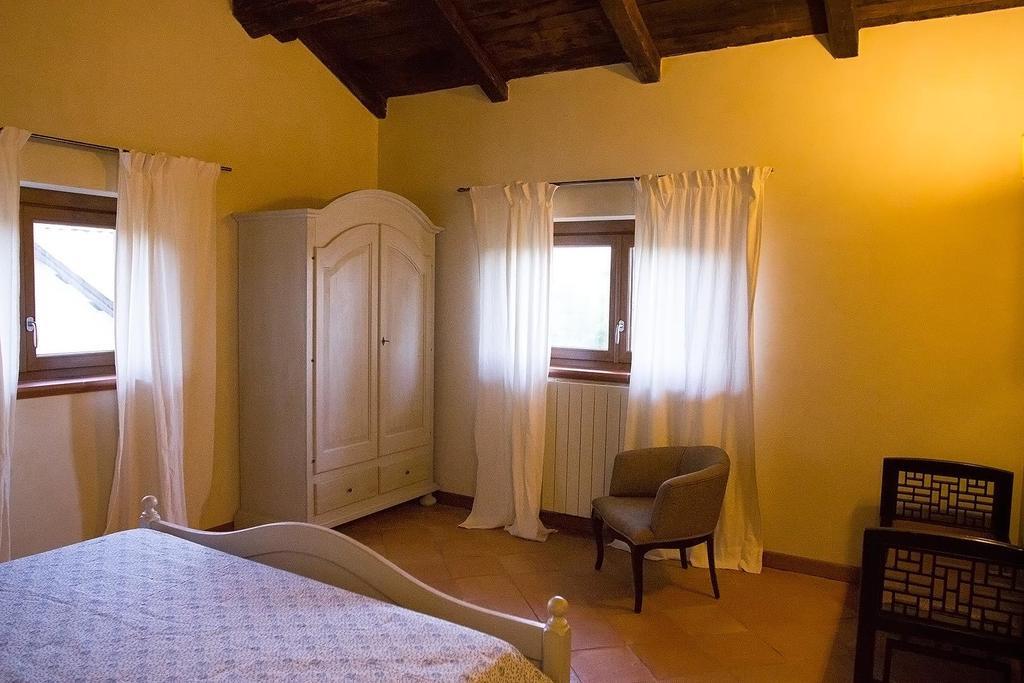 Agriturismo Borgo Serafino Mangone  Zimmer foto